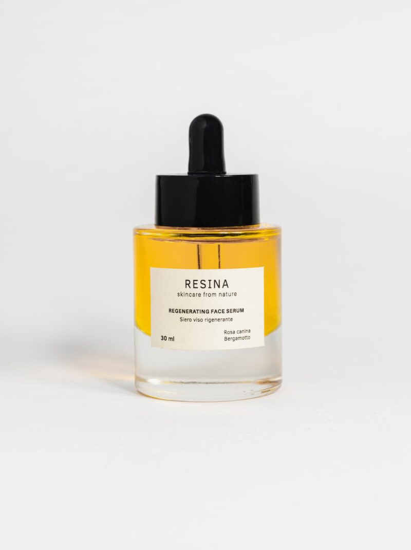 REGENERATING FACE SERUM - skin care